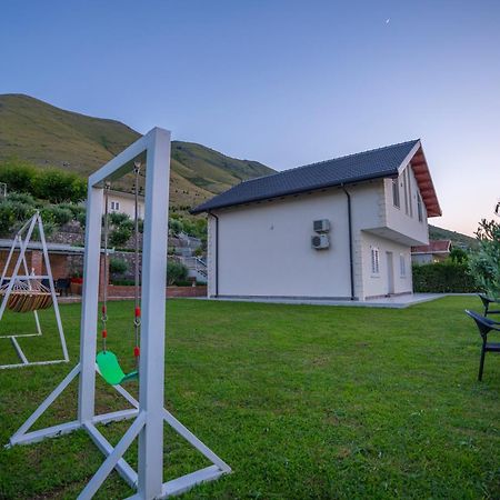 Xhuli Guesthouse Shkodër Екстериор снимка