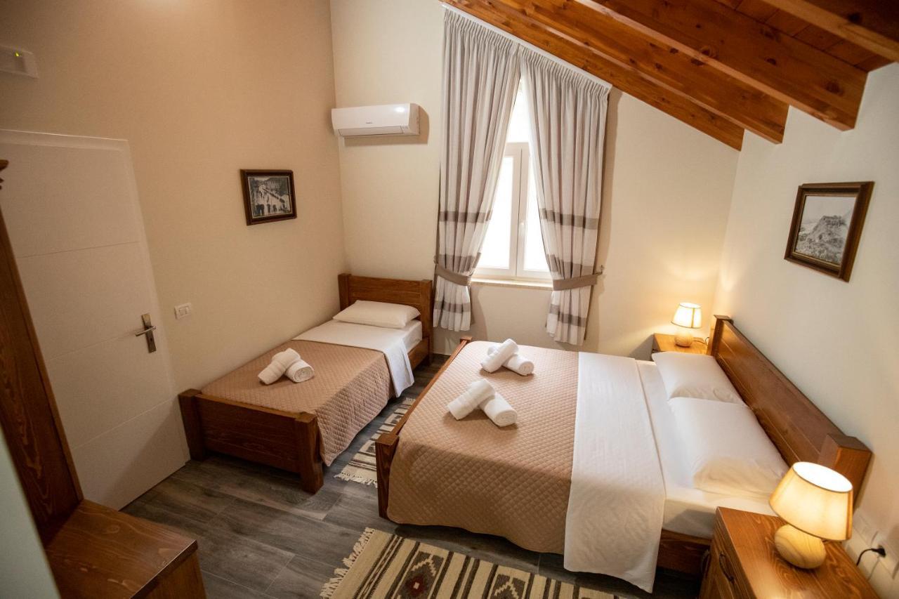 Xhuli Guesthouse Shkodër Екстериор снимка