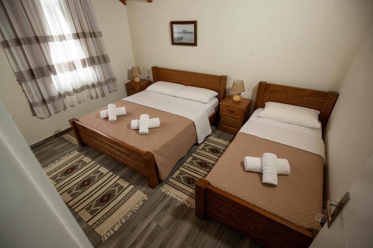 Xhuli Guesthouse Shkodër Екстериор снимка