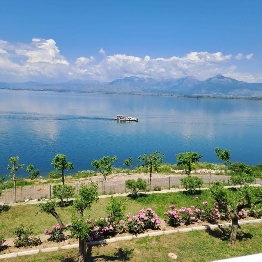 Xhuli Guesthouse Shkodër Екстериор снимка