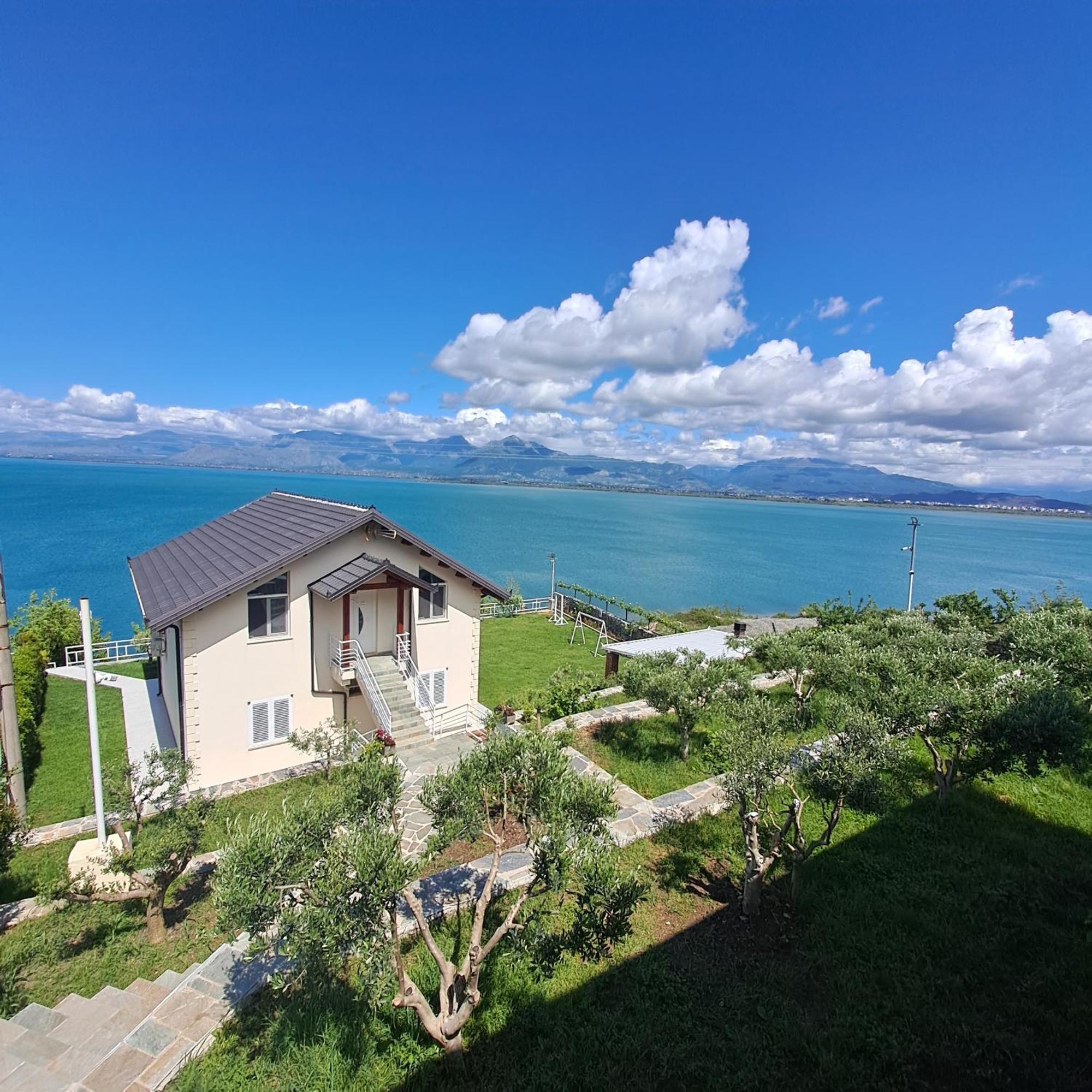 Xhuli Guesthouse Shkodër Екстериор снимка