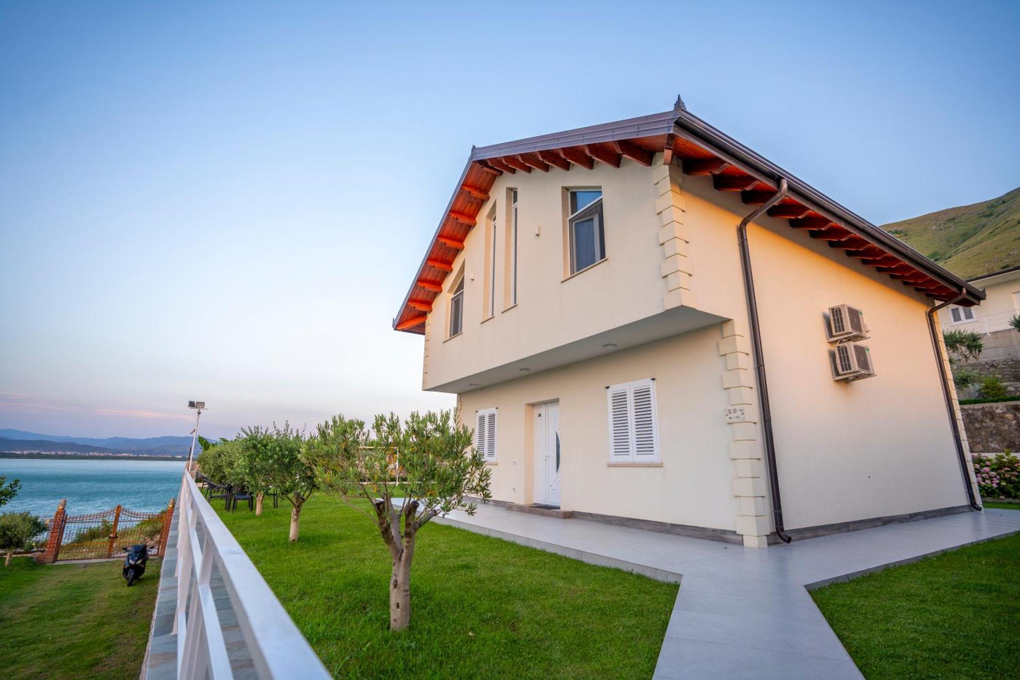 Xhuli Guesthouse Shkodër Екстериор снимка