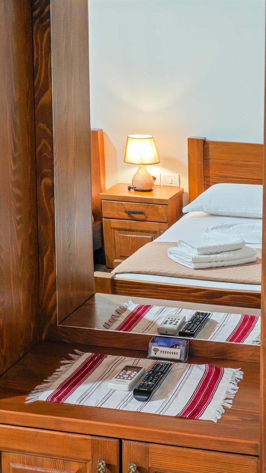 Xhuli Guesthouse Shkodër Екстериор снимка